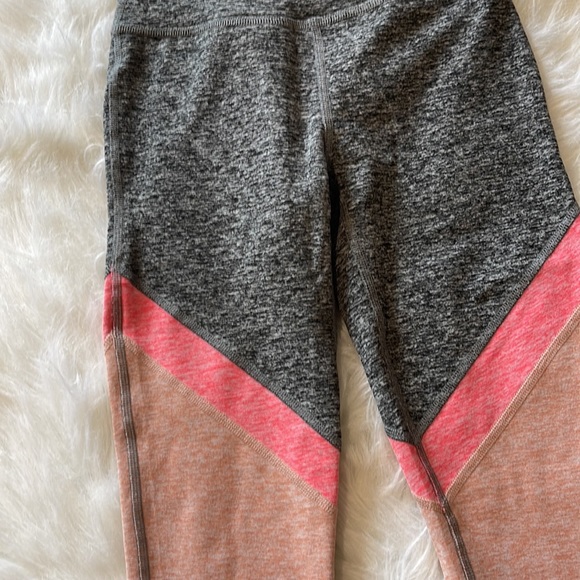 Beyond Yoga Workout Pants - Picture 2 of 4